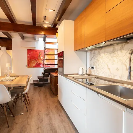 Apartment Attico Terrazza Panoramica Goldensuitesitaly908 Trento